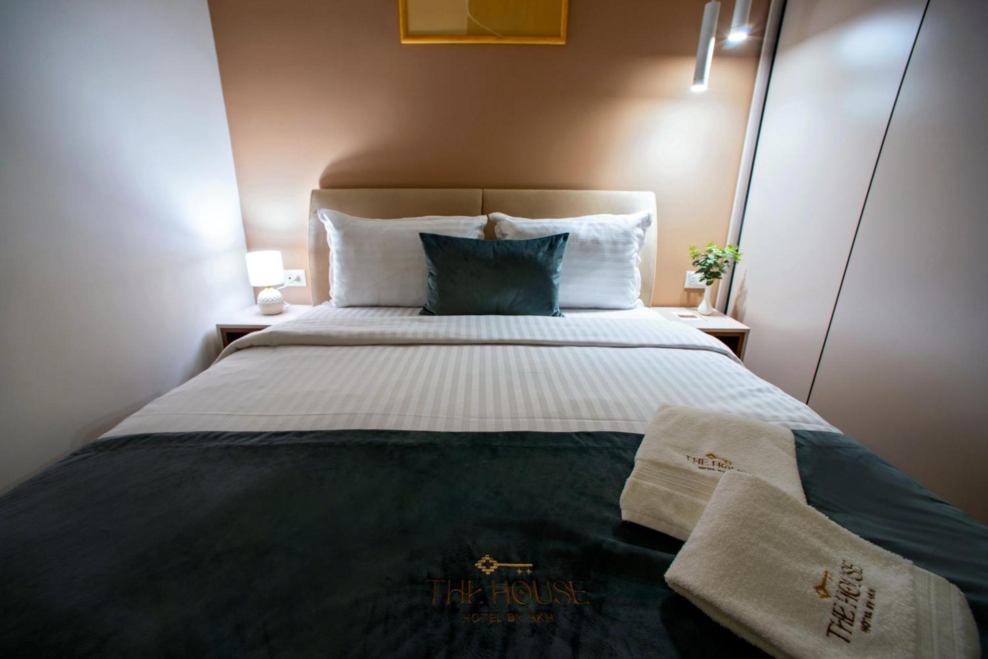 The House Hotel Єреван Екстер'єр фото