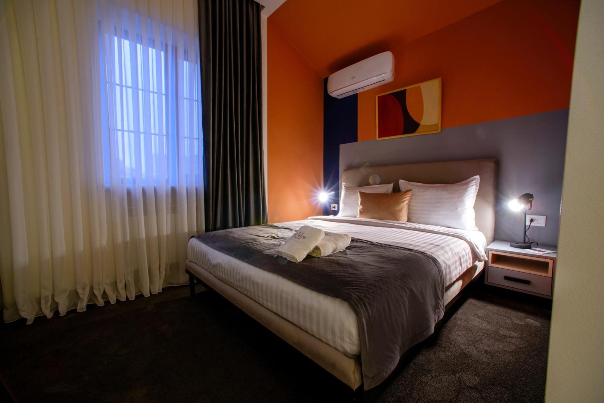 The House Hotel Єреван Екстер'єр фото